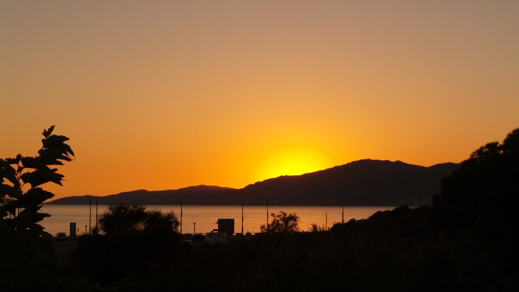 Coucher du soleil à la résidence l'Onda à Porticcio